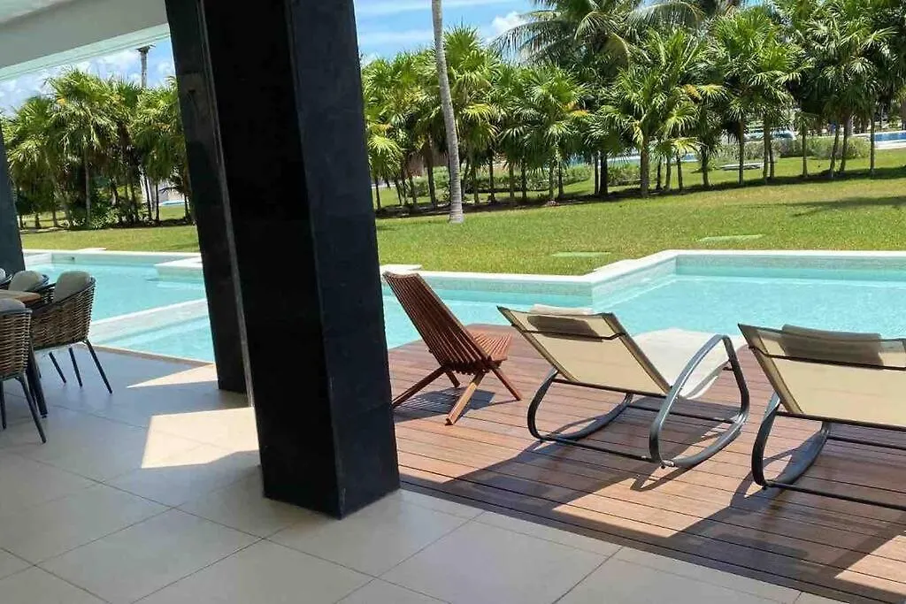 Mareazul Beachfront Resort - Condo Paraiso بلايا ديل كارمن 0*,