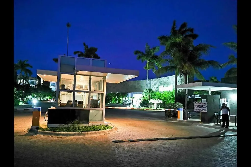 Mareazul Beachfront Resort - Condo Paraiso بلايا ديل كارمن 0*,