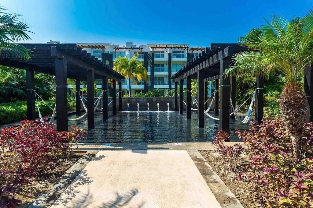 شقة Mareazul Beachfront Resort - Condo Paraiso بلايا ديل كارمن