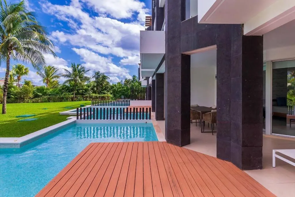 Mareazul Beachfront Resort - Condo Paraiso بلايا ديل كارمن